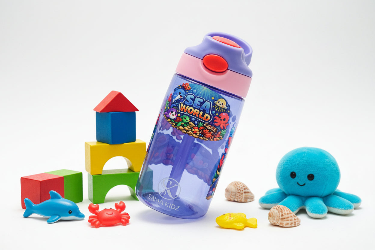 Children's water bottle with Sea World design and Sama Kidz branding.